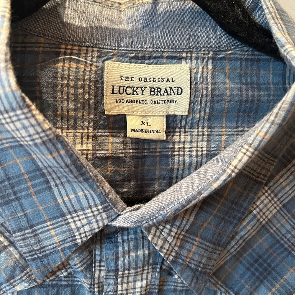 Lucky Brand Men’s button down short sleeve